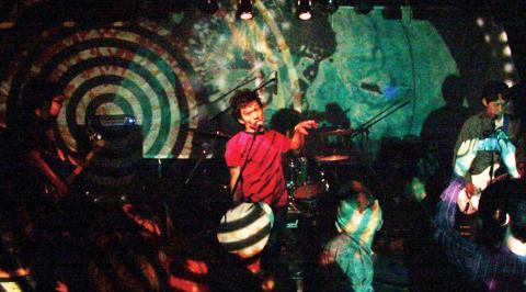 Live Wire: Paint it black 